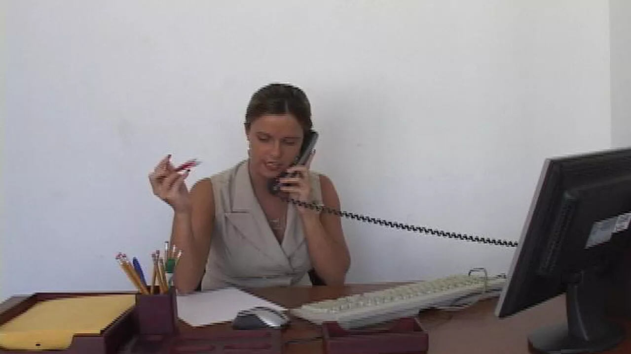 Daisy Duxe Fucking in the Desk with Her Big Ass