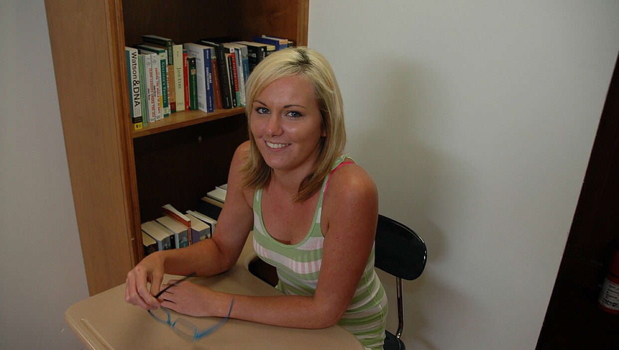 Student Amy Moore Fucking with Her Skirt