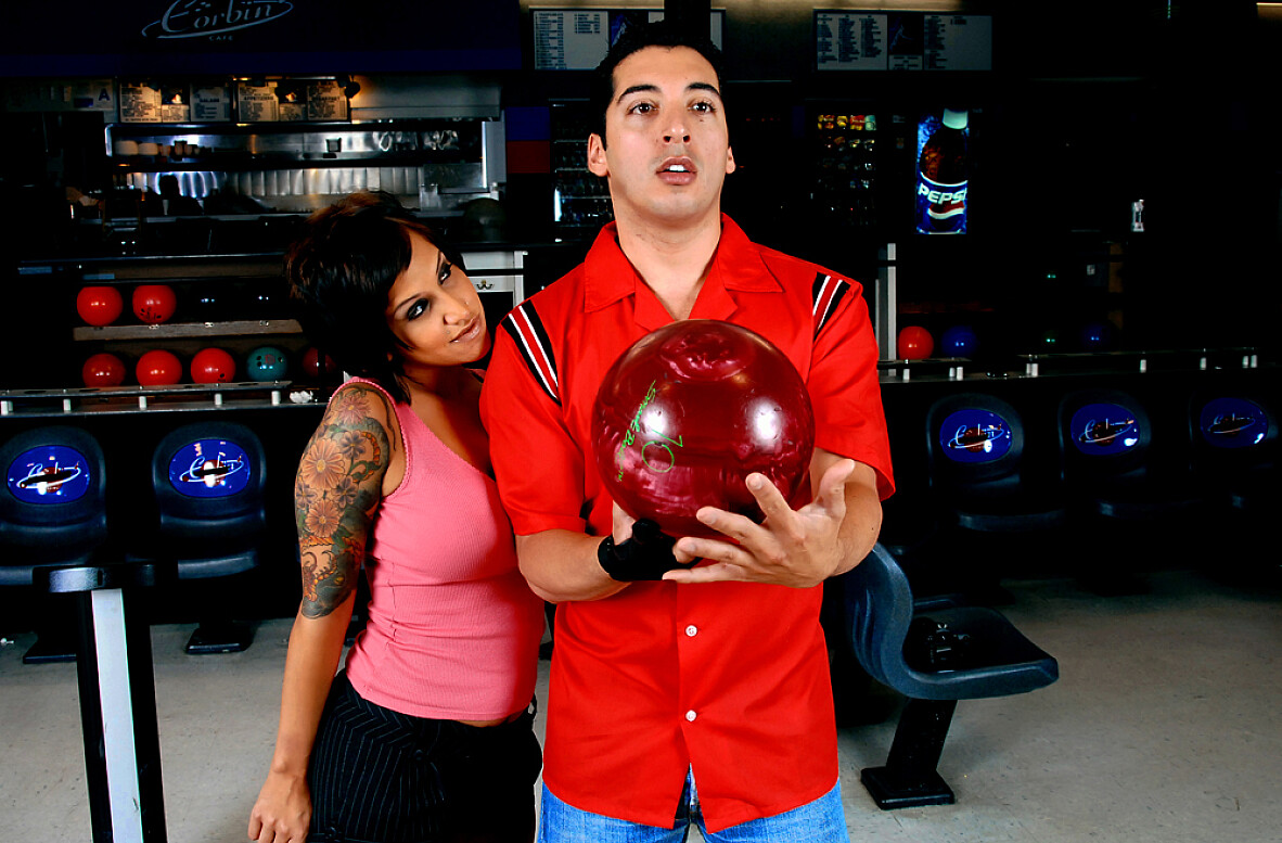 Bowling Porn - Best HD Facial Porn Videos With Bowling Alley - Watch Sex ...